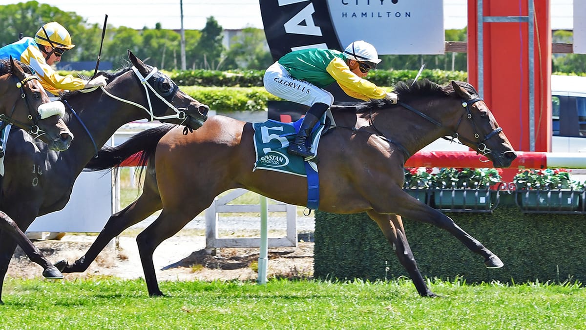 Surprise tactics see Hinekaha dominate from the front at Te Rapa