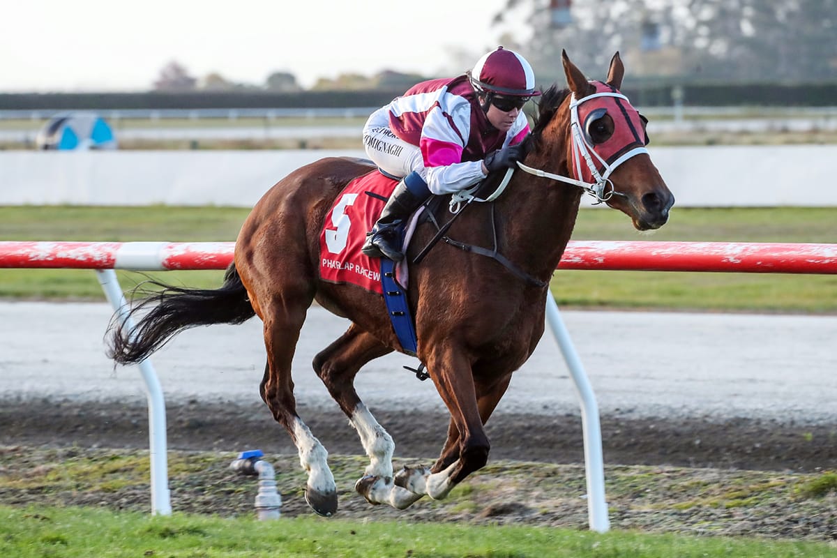 Vague lands another win at Gore