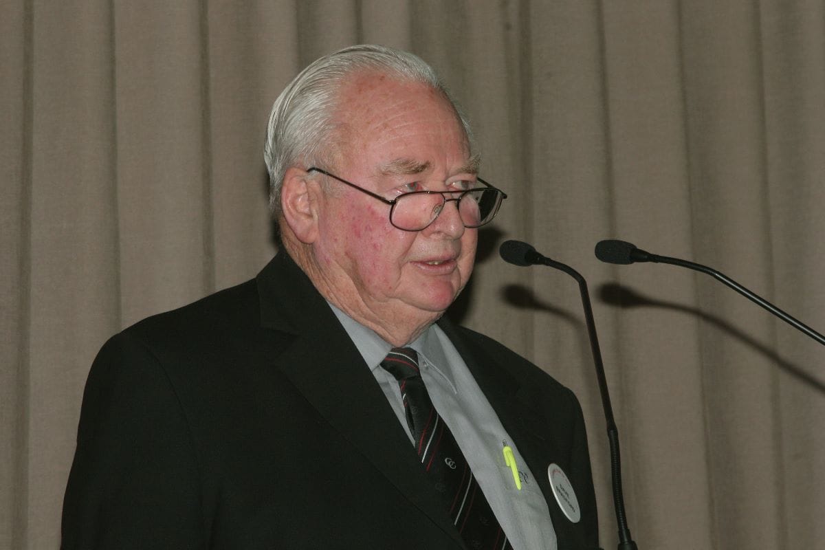 Vale Dave Bradford