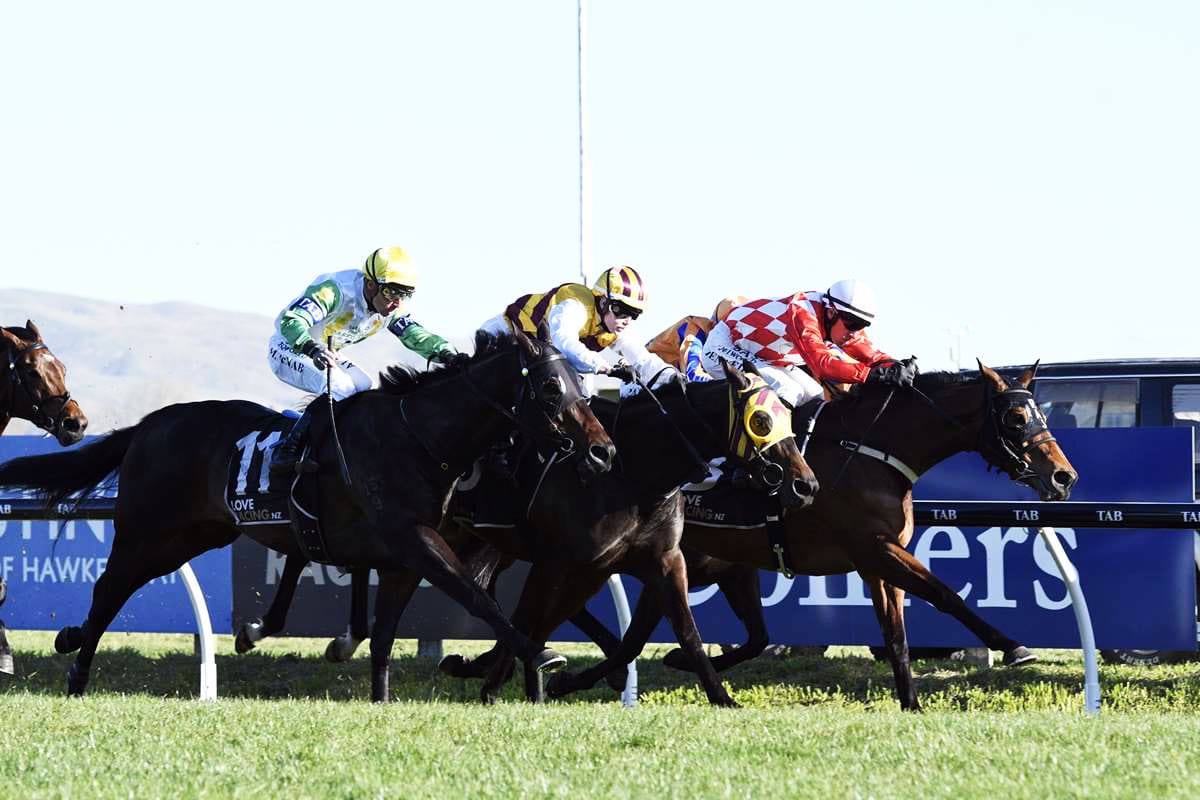 Kingsclere switch focus back to home soil