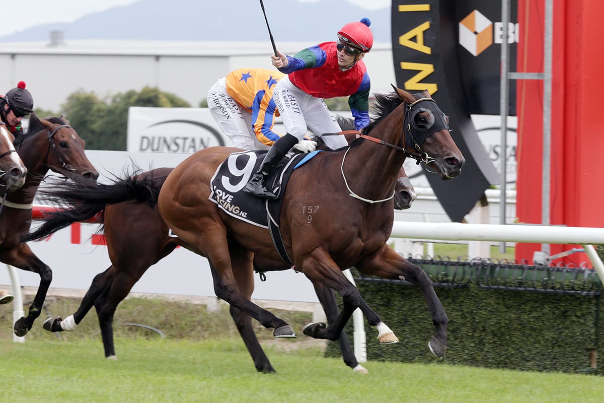 Williams Aims for Victory with Sharp N Smart in MV Cup