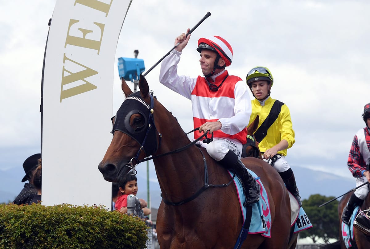 O’Leary colours strike again in Trentham Stakes