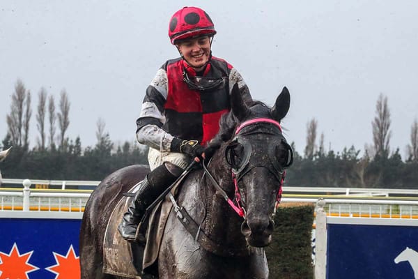 Tyler holds strong hand at home meeting