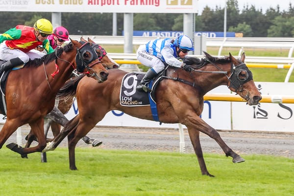 NZ Cup Week double for Sunset Boulevard