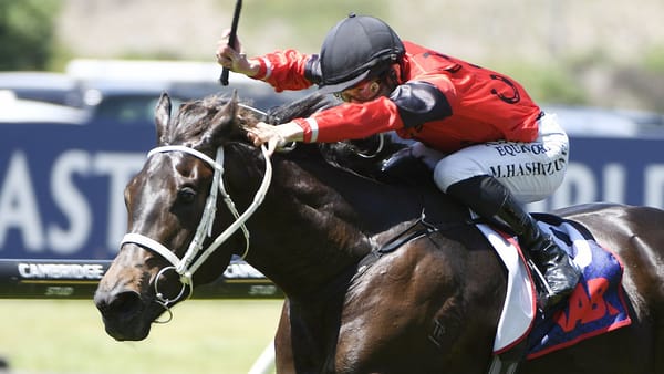 Rae eyes million-dollar prize with Vegas Queen