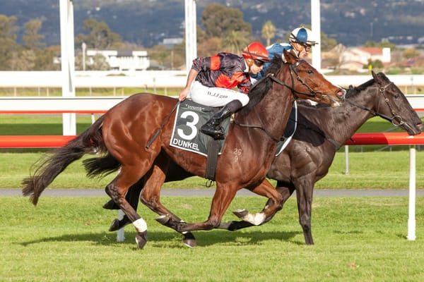 Payne keeps Dunkel sights low