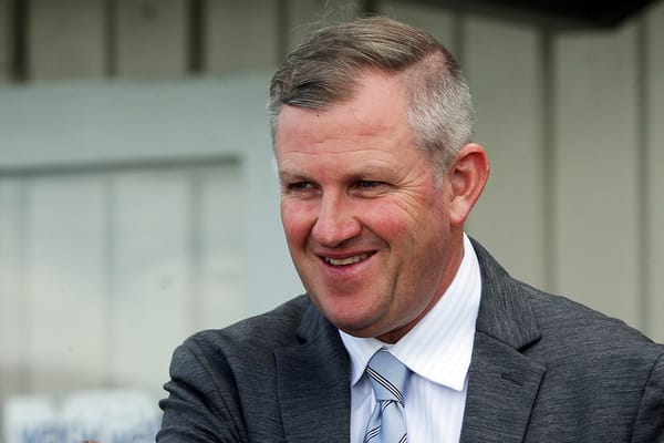 Walker plots Victorian move