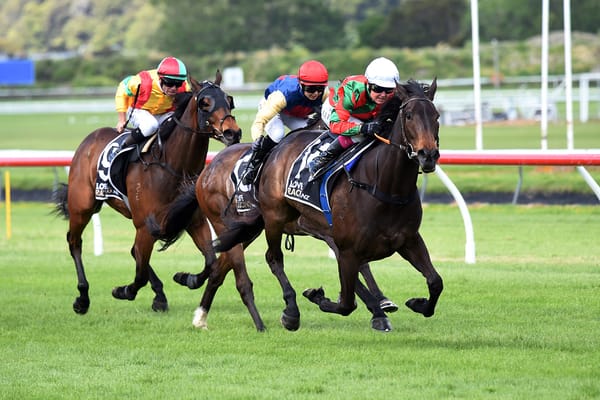 Elite targets away Faraglioni
