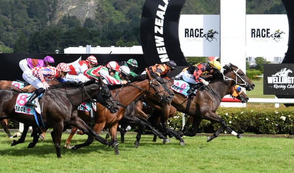 Provence caps huge day for Spratt