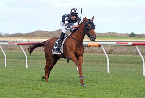 O’Malley Returns in Style with Winning Ride